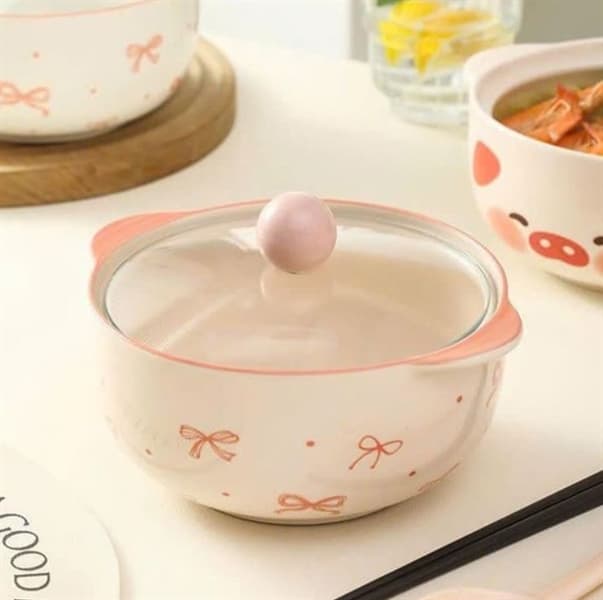Bát sứ hình nơ hồng kèm nắp thuỷ tinh dễ thương